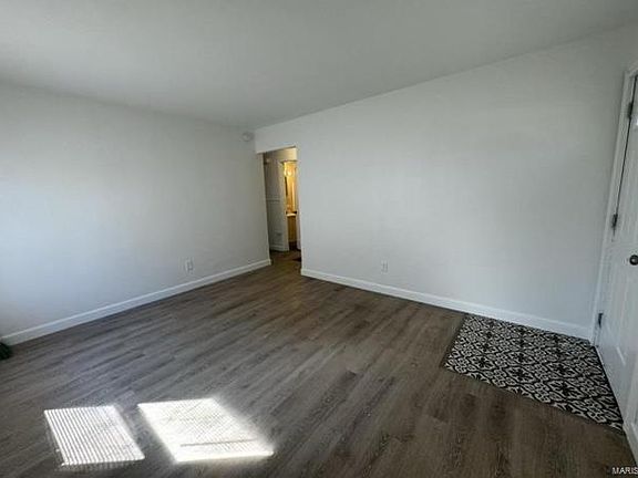 3rd image of 6217 Peurifoy Ave