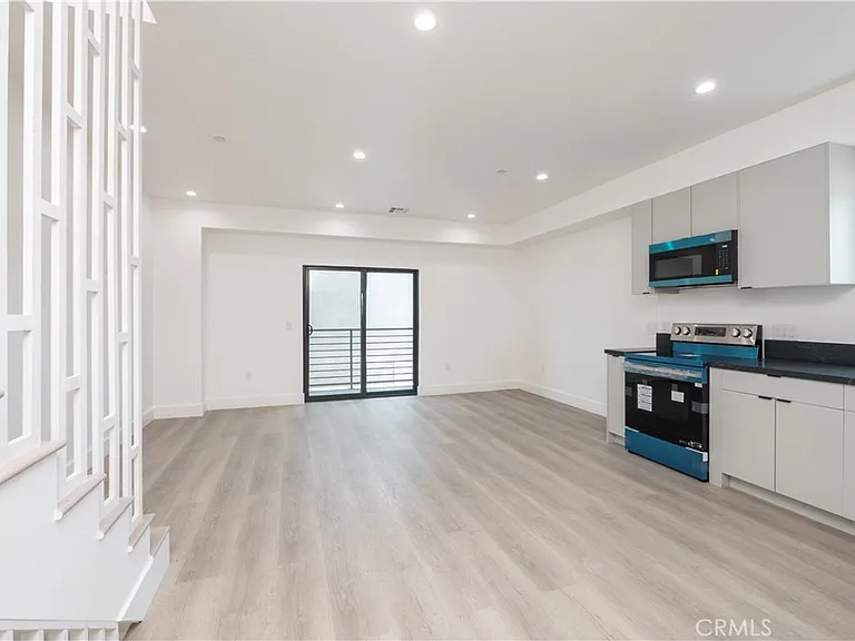 1571 Ricardo — Photo 20