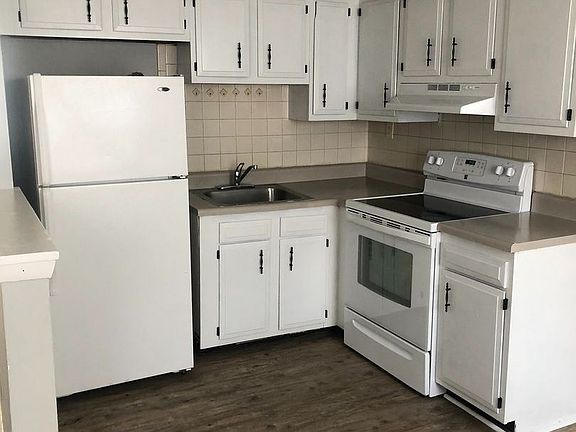 3rd image of 2211 Lafayette Blvd APT B