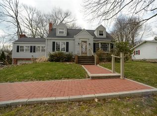 477 Alandale Dr, Tallmadge, OH