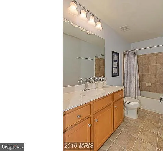 42685 Orefield Ter — Photo 19