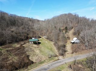 1335 Cats Creek Rd, Lowell, OH 45744