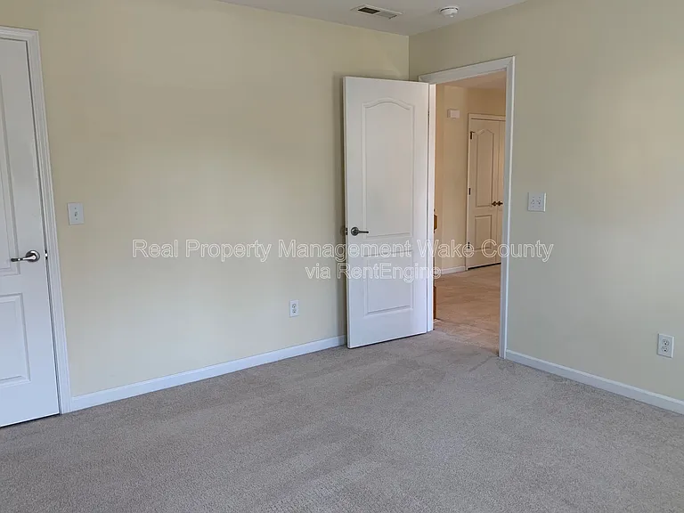 512 Sandy Whispers Pl — Photo 29