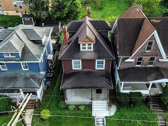 4th image of 704 Lincoln St
