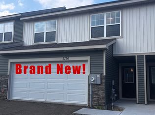 5136 Stable View Dr, Woodbury, MN 55129