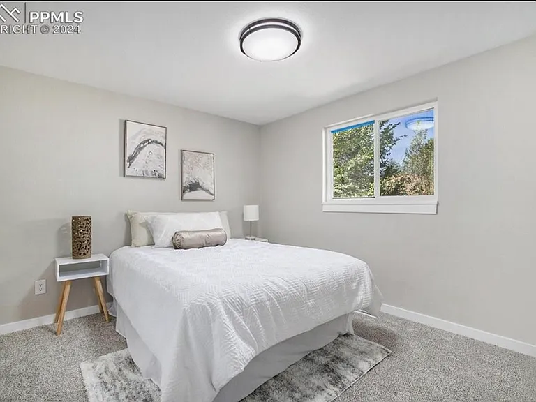 1188 Commanchero Dr — Photo 12