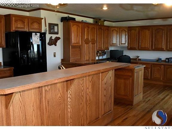 Kitchen and office from Breakfast Nook area.
