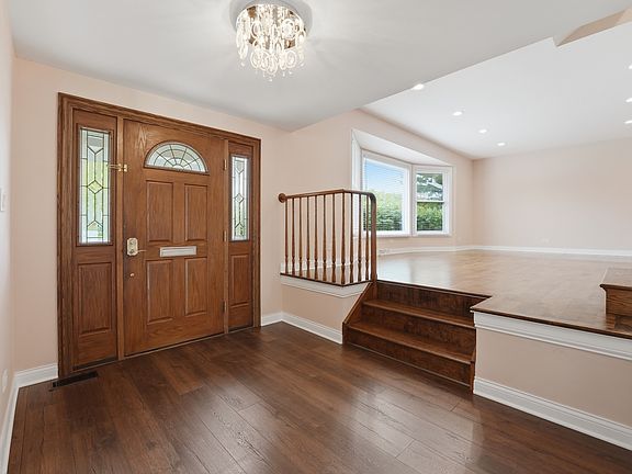 3rd image of 4065 Winston Dr