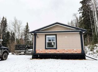 4B N East River Rd #24425, Hinton, AB T7V0A3