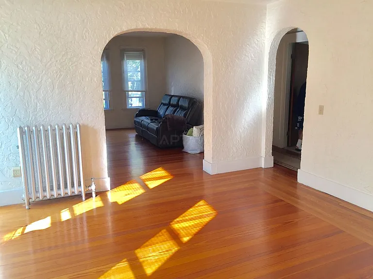 330 Main St #3 — Photo 9
