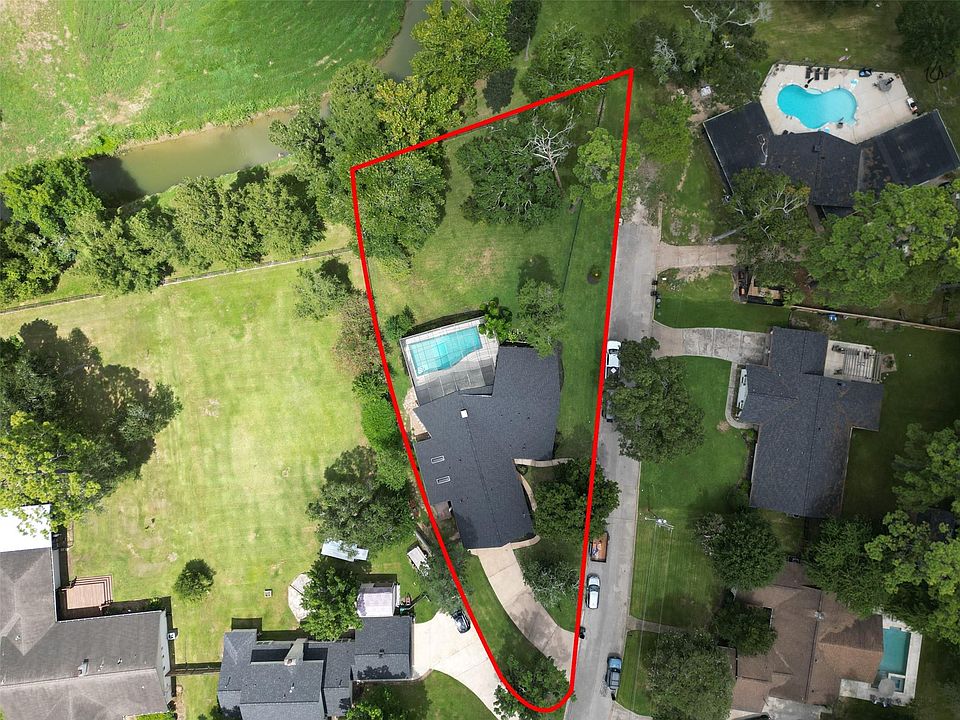 1st image of 514 S Shadowbend Ave
