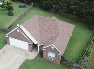 134 N Brewer Ct, Fayetteville, AR 72701