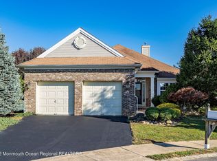 1 Fontainbleau Ct, Manchester Township, NJ