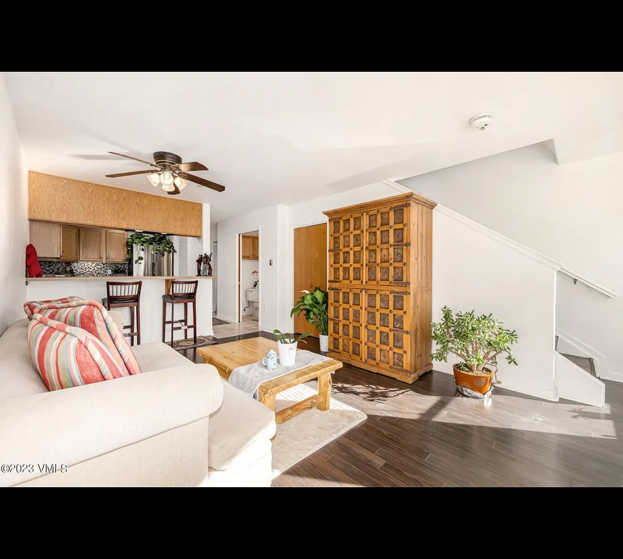 2 bed, 924 sqft, $3,600 — Photo 3