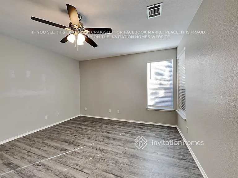 713 Mistymoor Ln — Photo 8