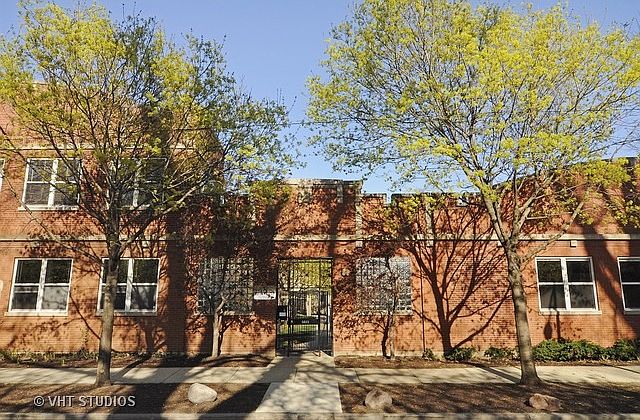 1st image of 5823 N Ravenswood Ave APT 120