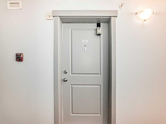 4th image of 195 E Kincora Glen Rd NW #415
