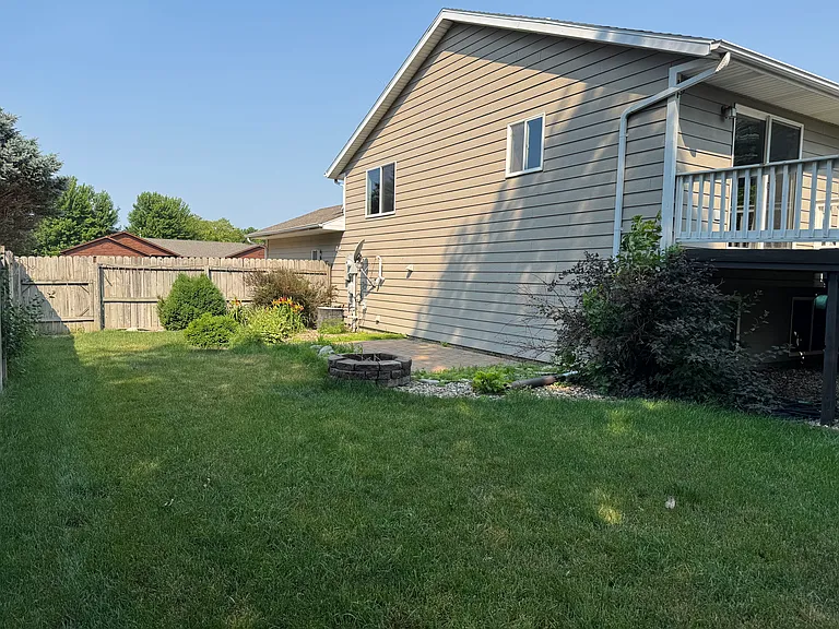 630 N James Ave — Photo 31