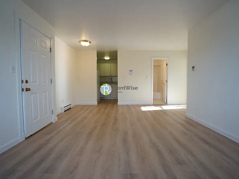 13 Embassy Rd #1137 — Photo 5