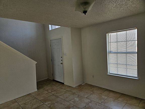 3rd image of 5300 Andalusia Trl