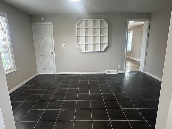 3rd image of 109 Stenson St