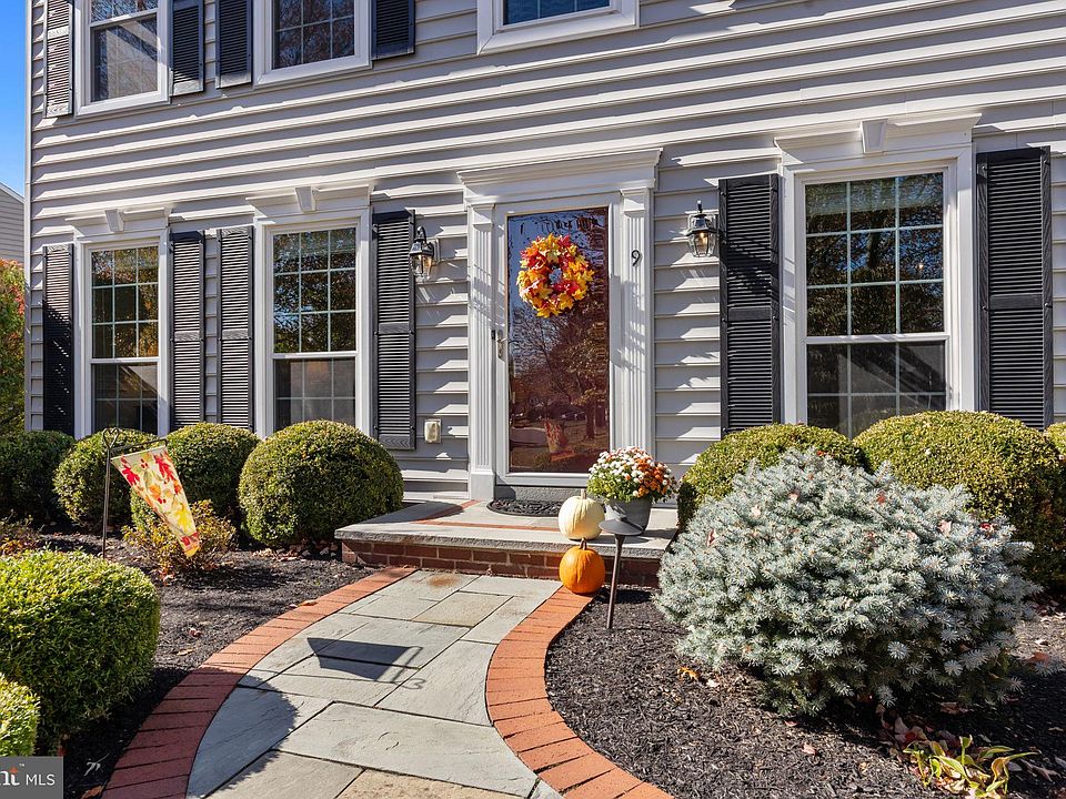 9 Tulip Dr, Newtown, PA 18940 | Zillow
