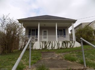 2744 Belvidere Rd, Phillipsburg, NJ 08865