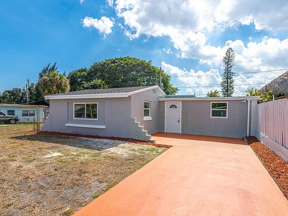 2nd image of 1206 S Ridge Road