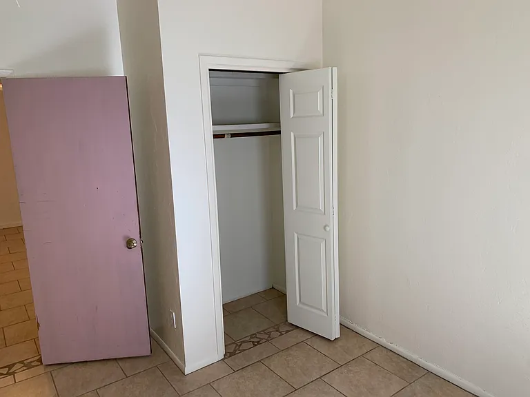 1005 E Water St #2 — Photo 13
