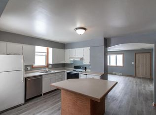 223 8th Ave SE APT 1, Rochester, MN 55904