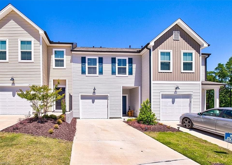 1st image of 814 Falls Grove Trl