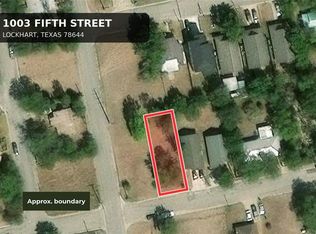 1003 5th St, Lockhart, TX 78644