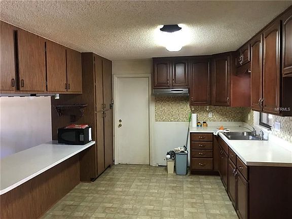 4th image of 5722 Breskin Dr