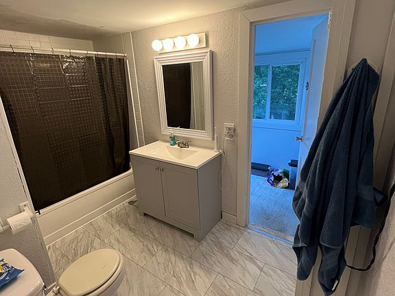 4th image of 538 S Crescent Ave