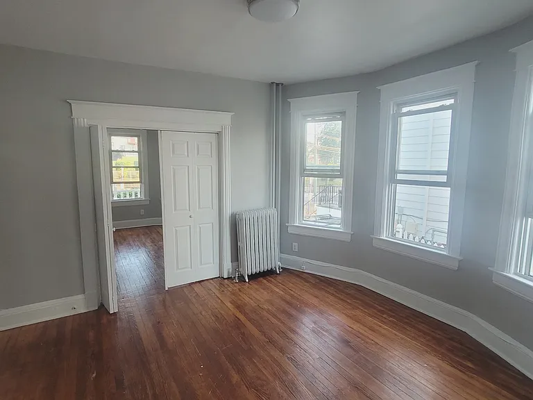 Lockwood Ave — Photo 3