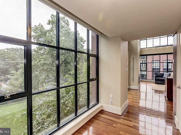 5th image of 1600 Clarendon Blvd #W301