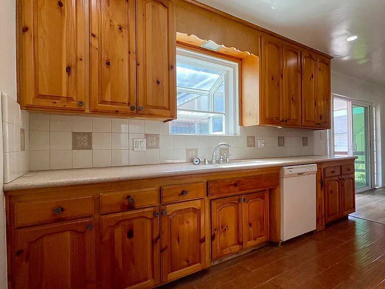 10244 Vista Camino — Photo 7