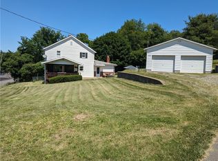 945 Santiago Rd, Imperial, PA 15126