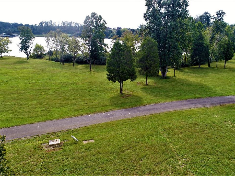 2nd image of 160 Edgewater Way Lot 048