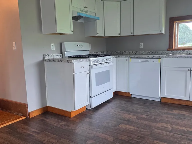 219 Van Dorn Rd S #2 — Photo 3