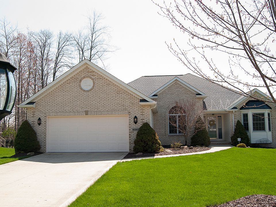 1st image of 10361 Foxwood Dr