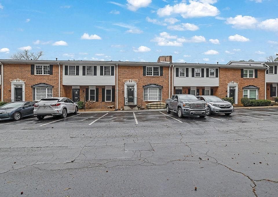 1st image of 6520 Roswell Rd Unit 62