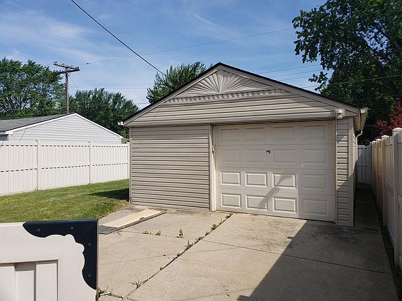 2nd image of 21738 Powers Ave