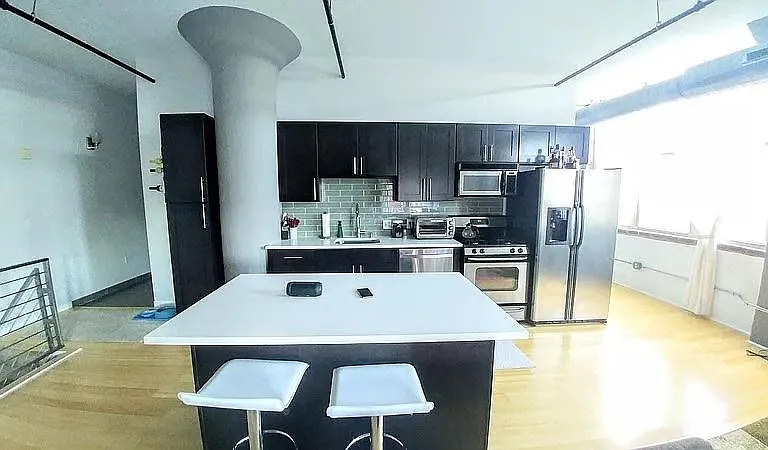 1220 Buttonwood St #106 — Photo 4