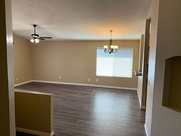 5th image of 4022 E Covina St #21226822-0