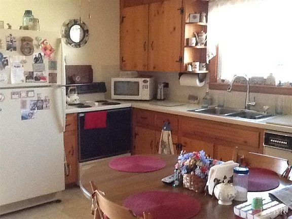 2nd image of 198 Wildwood Dr