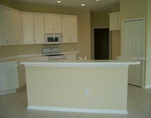 3rd image of 205 Sela Cove Cir