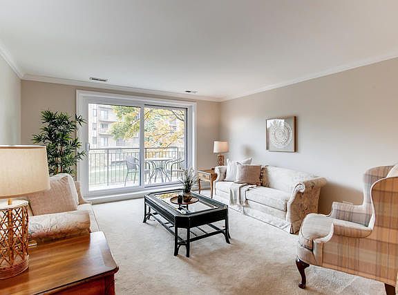 4th image of 601 Lake Hinsdale Dr APT 203
