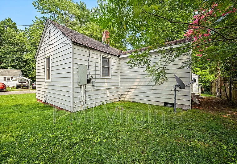 3407 Essex Cir — Photo 22
