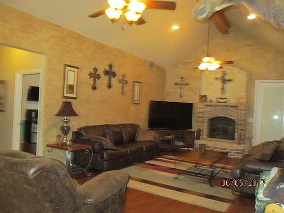 3rd image of 3432 County Road 1590